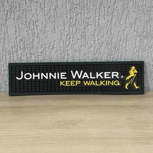 BAR MAT EMBORRACHADO JOHNNIE WALKER KEEP WALKING PRETO