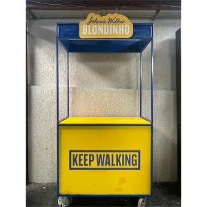 CARRINHO JOHNNIE WALKER BLONDINHO KEEP WALKING